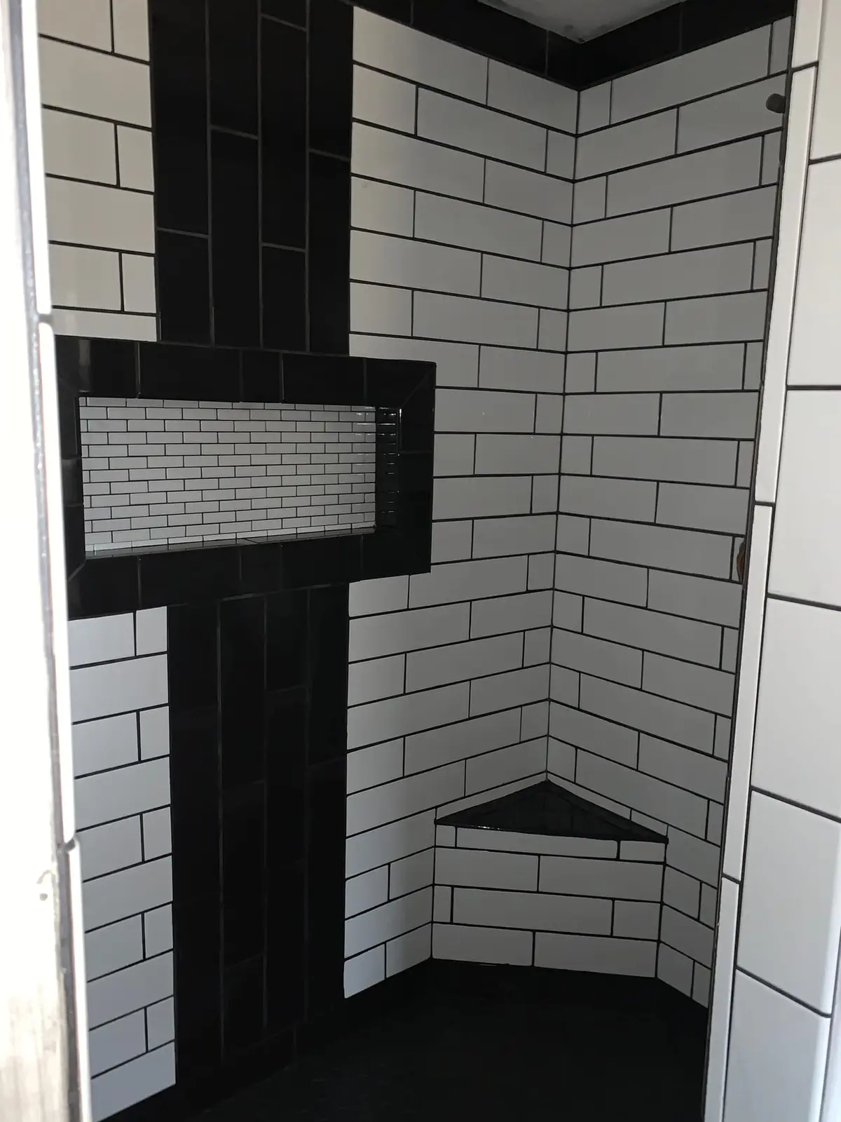 Black-and-White Subway Shower — finished photo 3