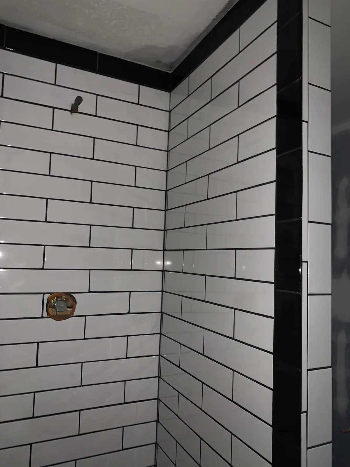 Black-and-White Subway Shower — finished photo 5