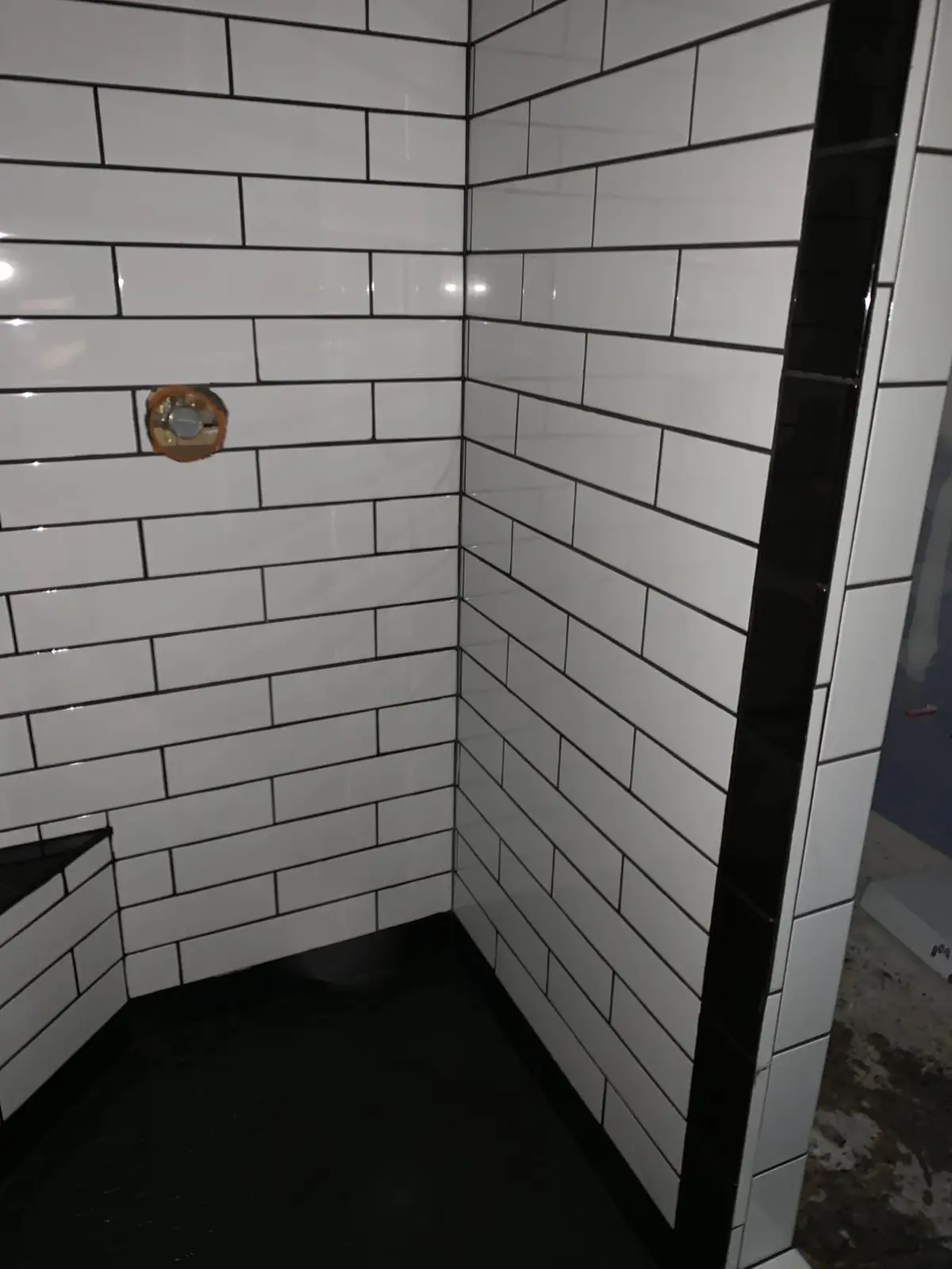 Black-and-White Subway Shower — finished photo 4