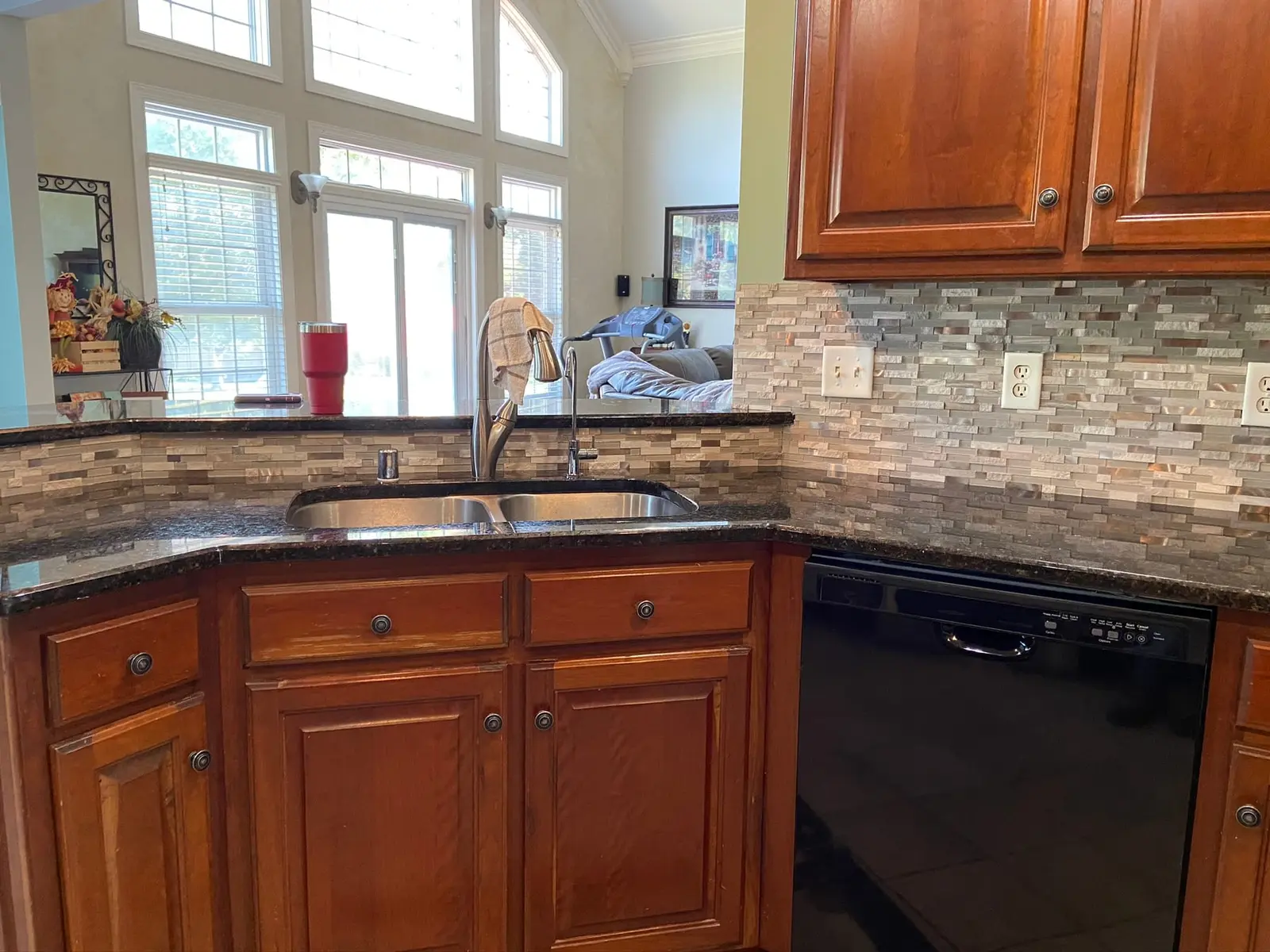 Kitchen Stacked-Stone Mosaic Backsplash — finished photo 3