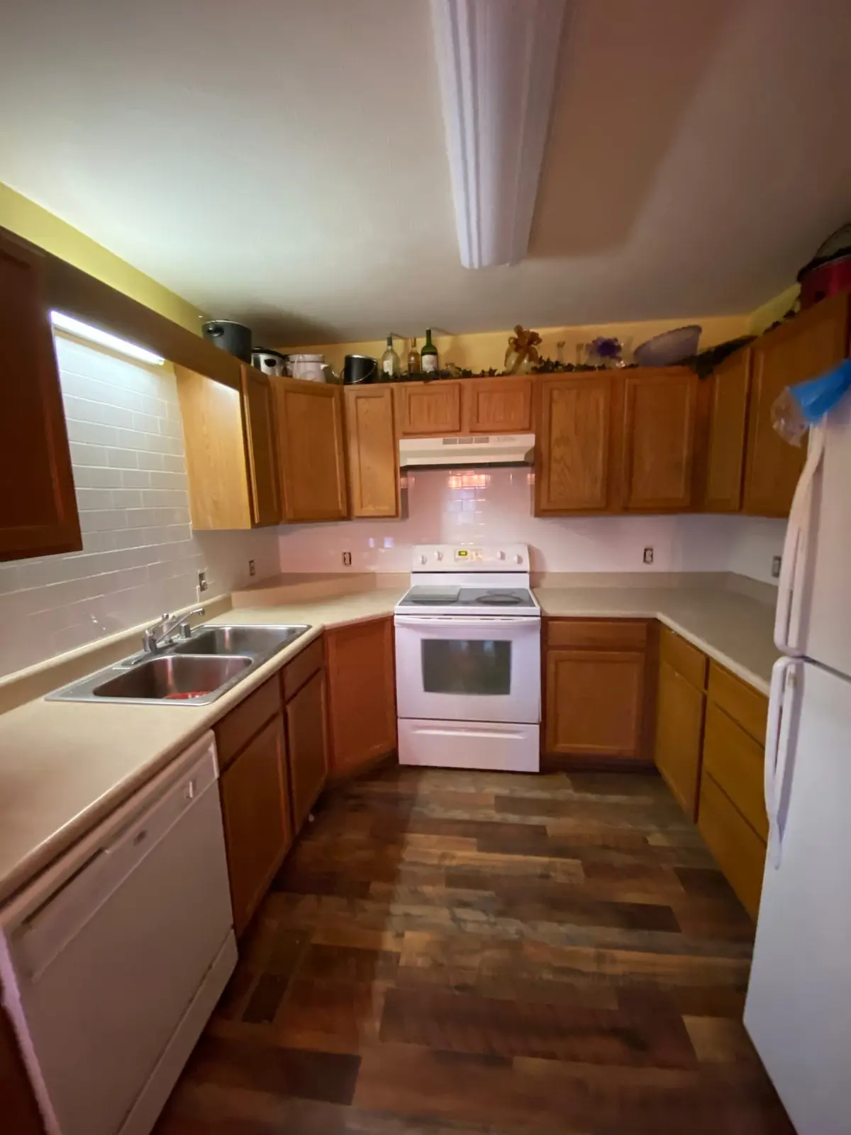 Kitchen Plank Floor and Subway Tile Backsplash — finished photo 2