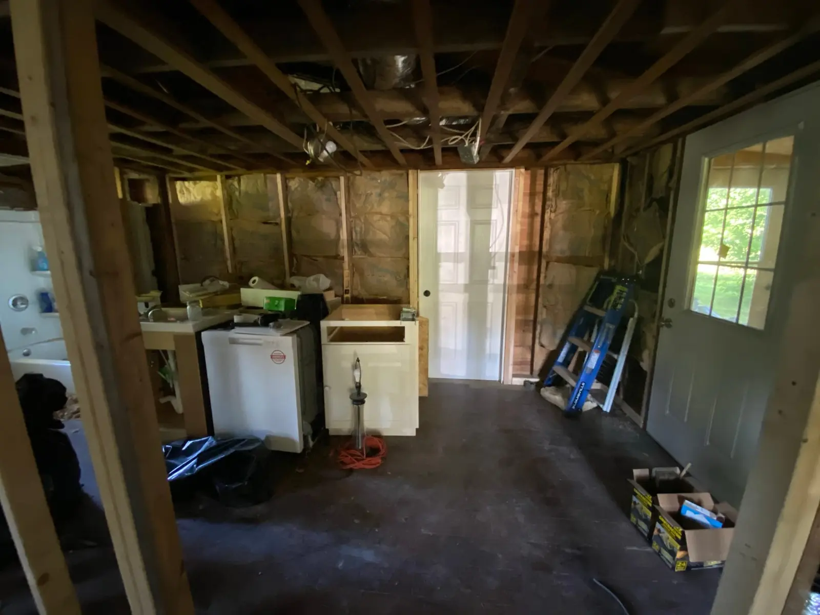 Interior Gut-Out — Demo photo 4