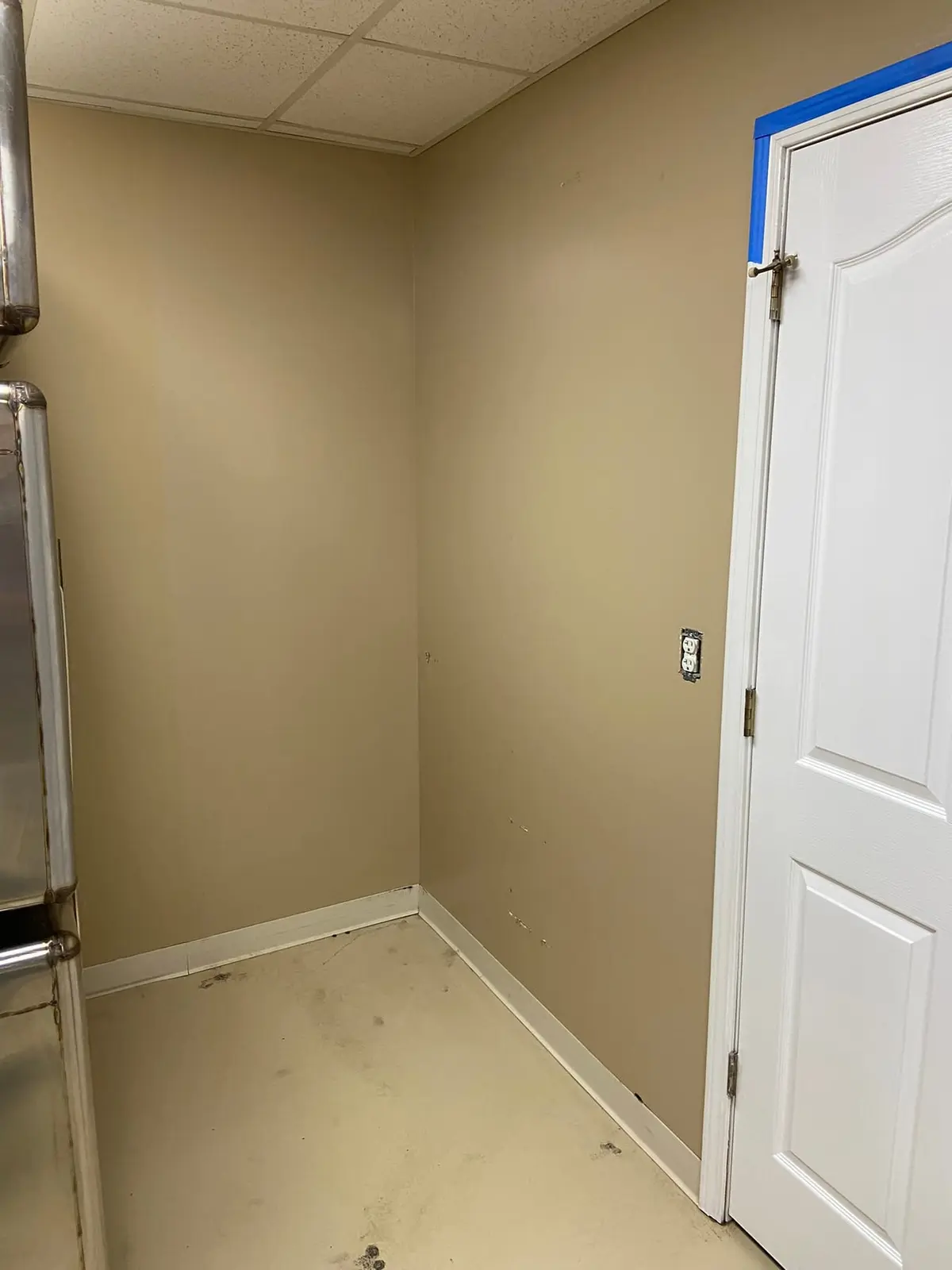 Flannery’s Vet Clinic · Interior Painting — Before photo 1