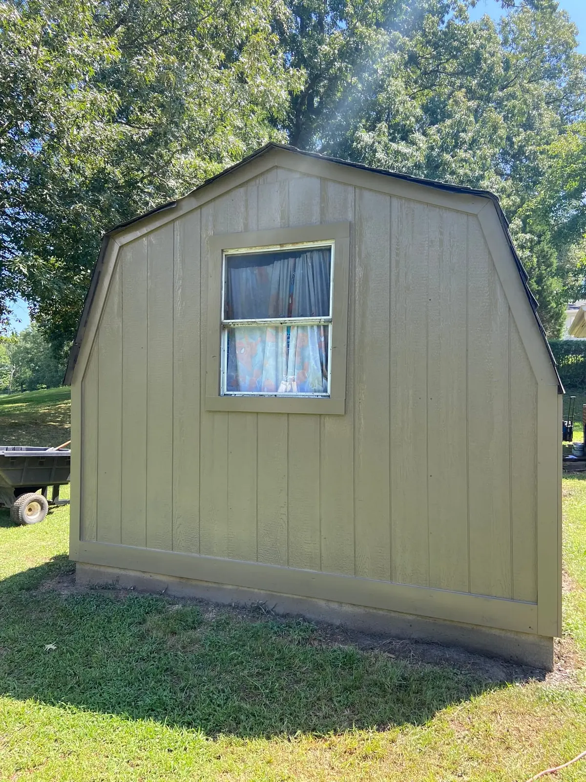 Barn-Style Shed New Trim and Paint — finished photo 3