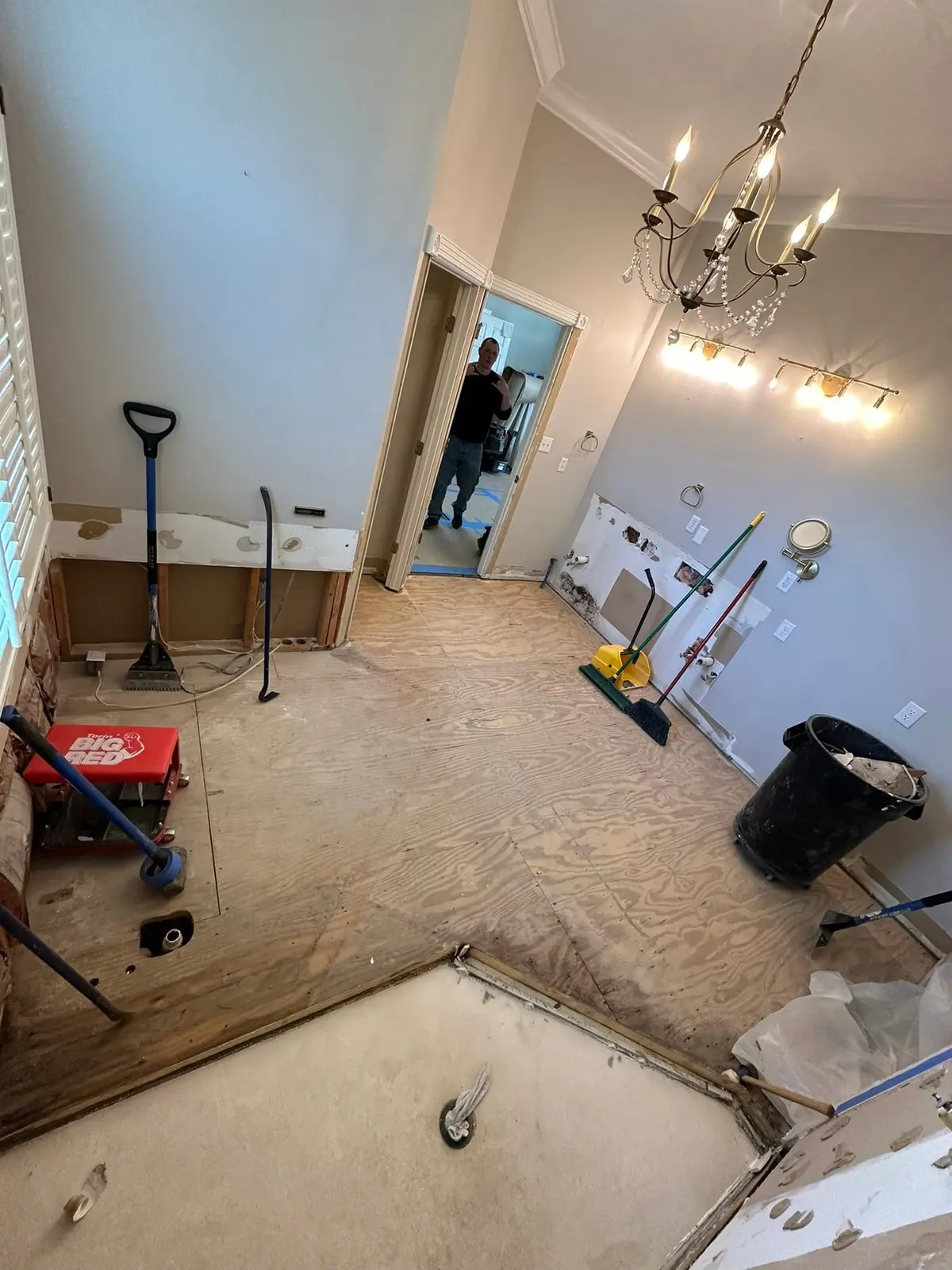 Master Bath Curbless Shower and Freestanding Tub — Demo photo 2