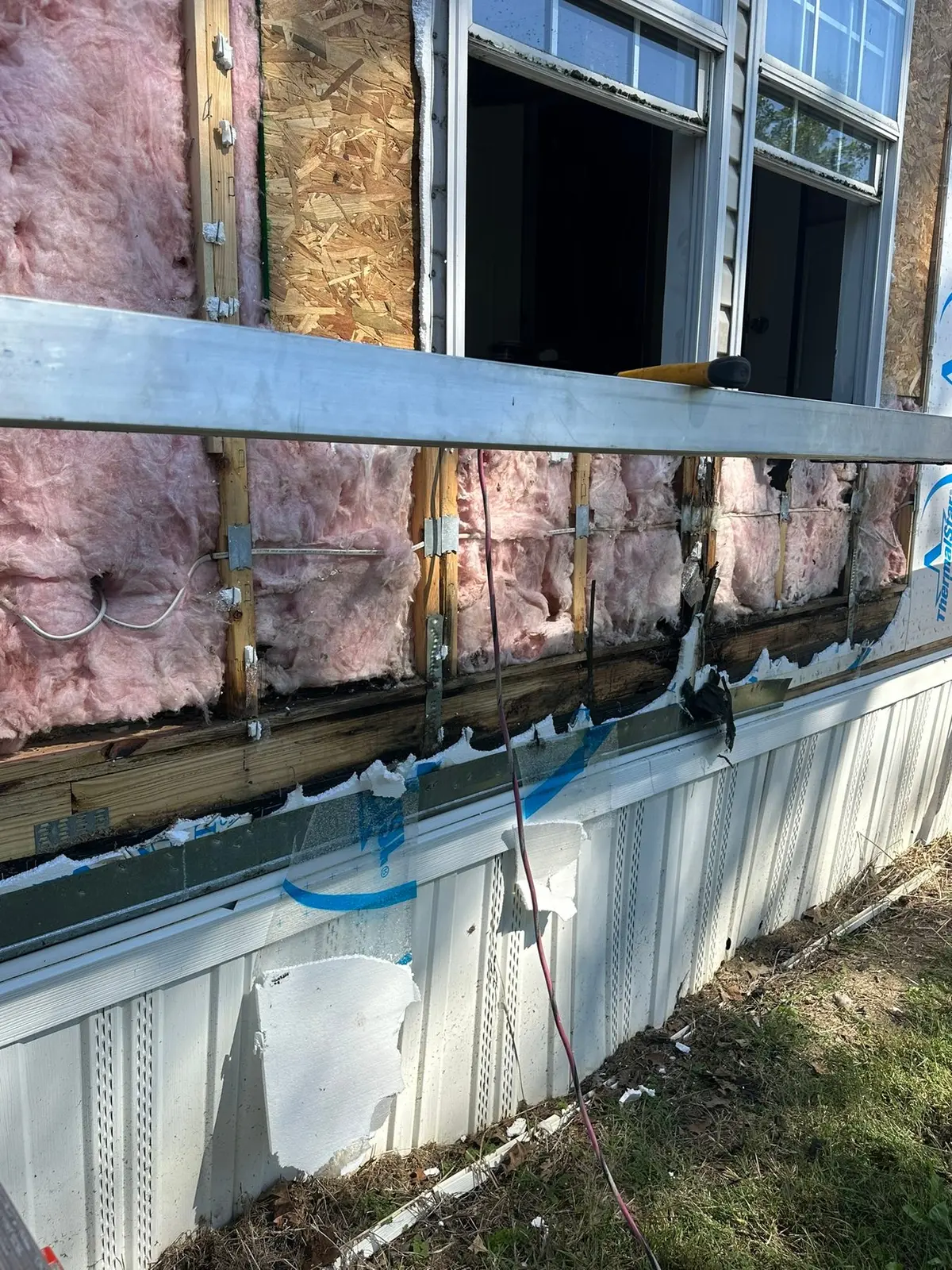 Mobile Home Wall Rebuild — Demo photo 3