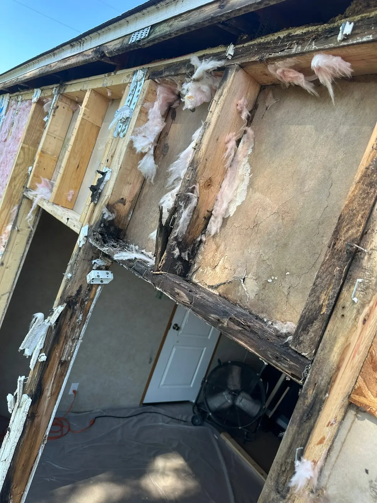 Mobile Home Wall Rebuild — Demo photo 8