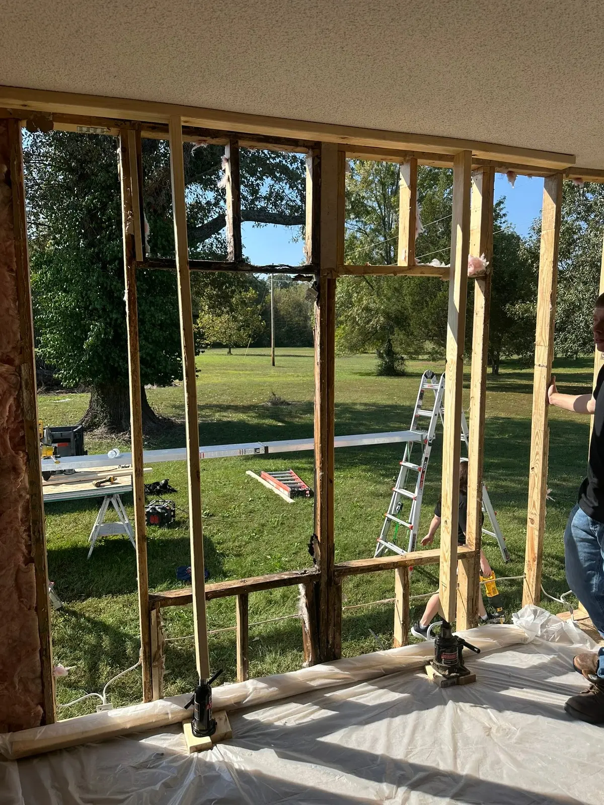 Mobile Home Wall Rebuild — Demo photo 10