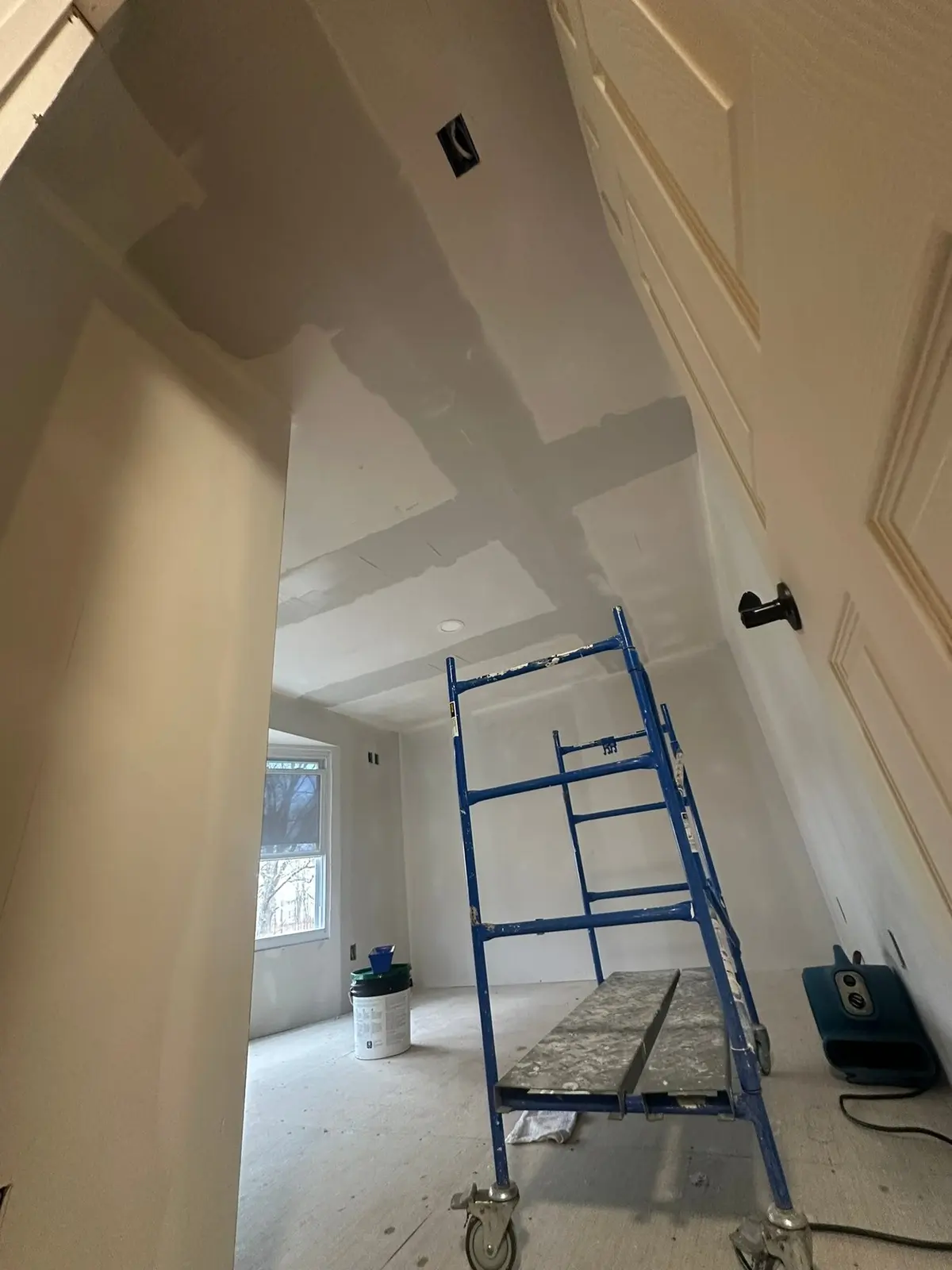 Drywall and Ceiling Finishing