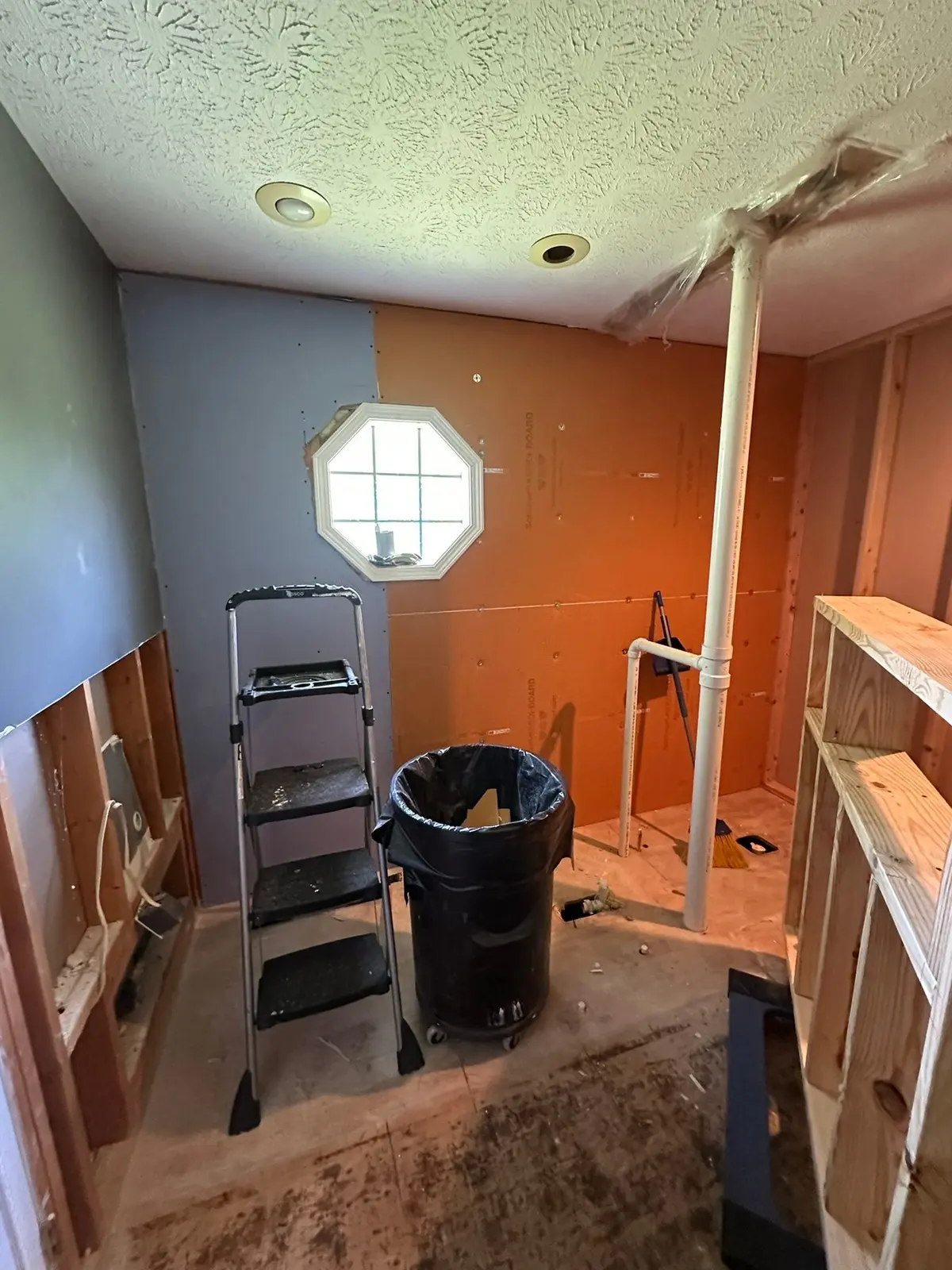 Garden-Tub Bath Gutted for New Tiled Shower — Demo photo 2