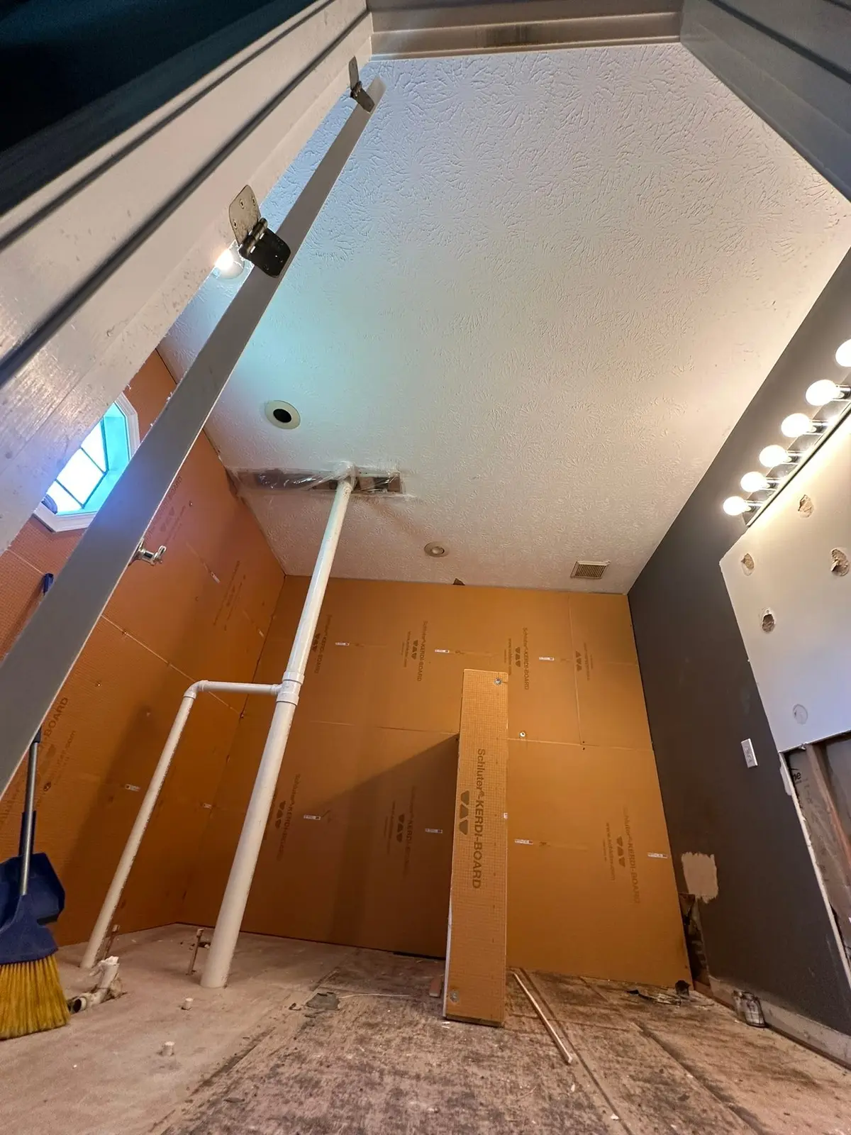 Garden-Tub Bath Gutted for New Tiled Shower — Demo photo 4
