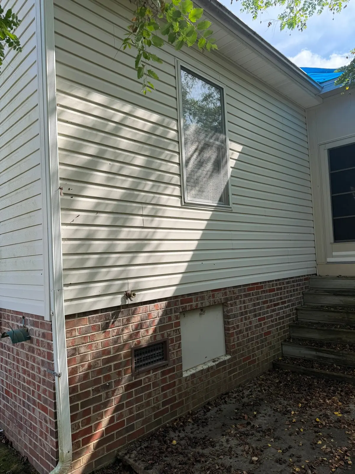 Vinyl-Sided House Washing and Exterior Photos — Progress photo 5